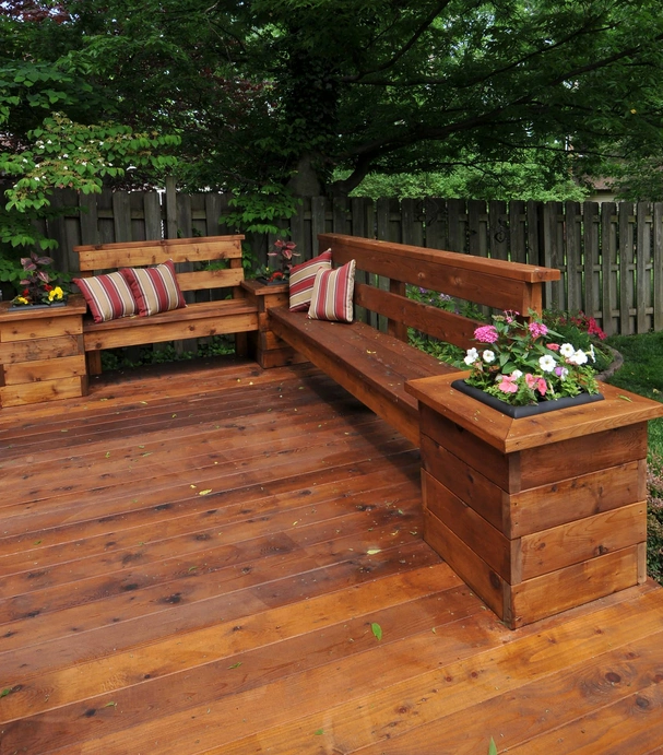 Maximise your space with built-in seating along the edge of your deck!