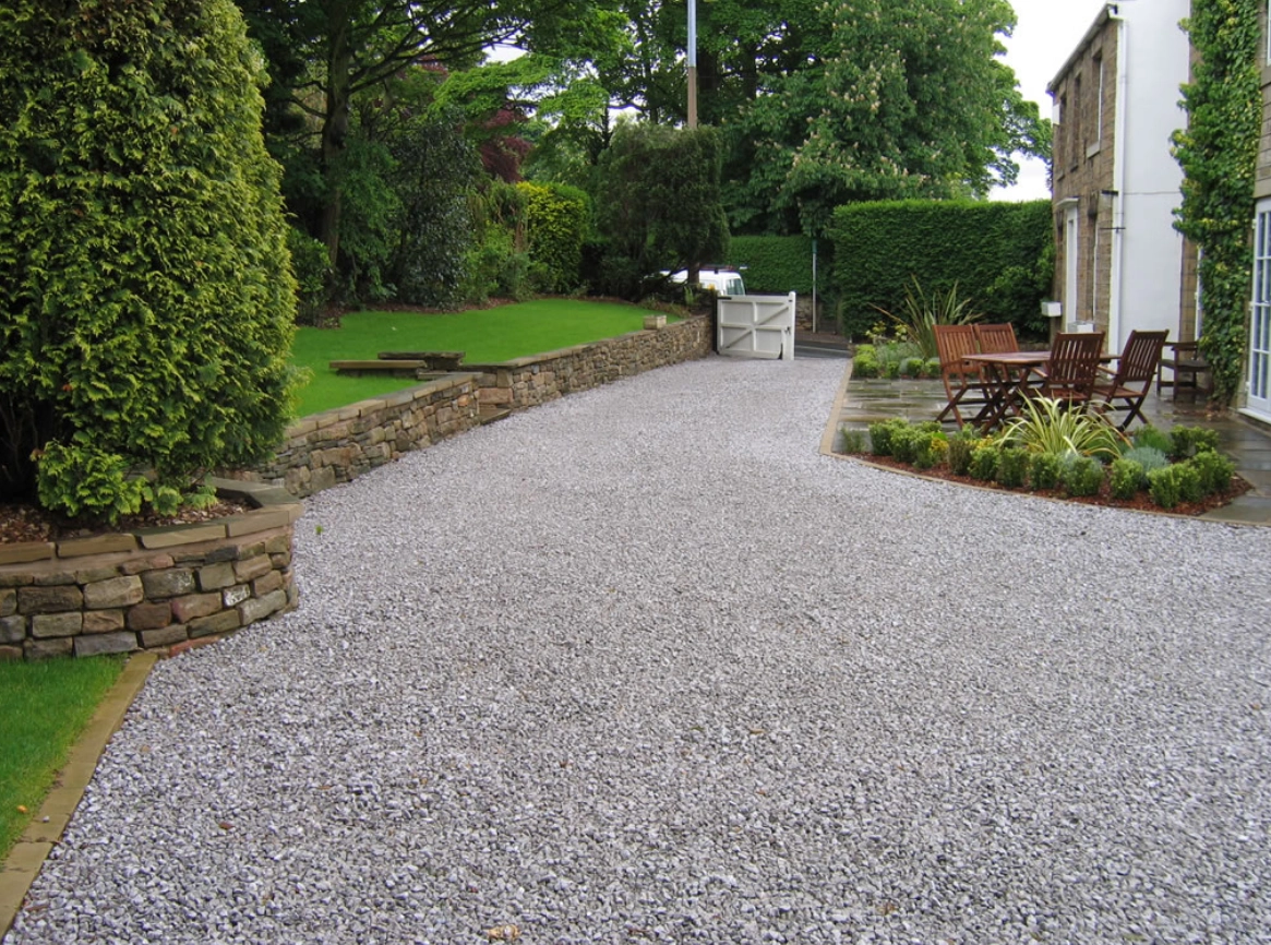 Gravel Driveways are incredibly versatile, and come in a range of styles, materials, and design ideas